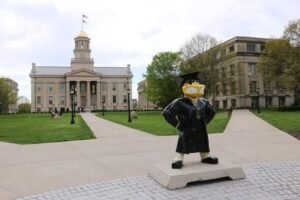 Regents Block Iowa Civics Center Director From Conferences