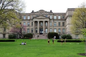 Faculty Advisers Resign After Call for Iowa Civics Center ‘Reset’