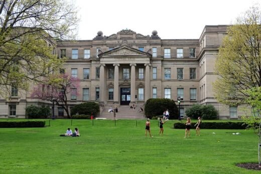 Faculty Advisers Resign After Call for Iowa Civics Center ‘Reset’