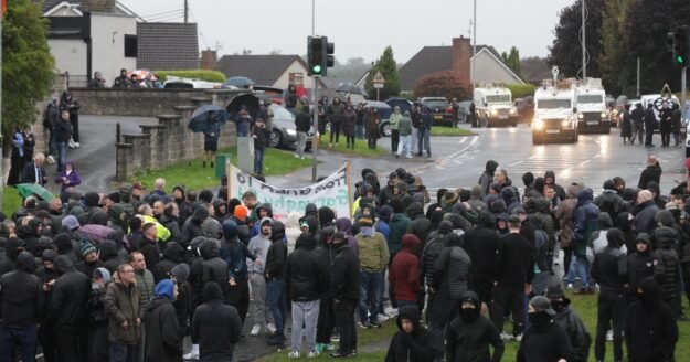 Controversial Northern Ireland march set to be held for first time since Good Friday Agreement