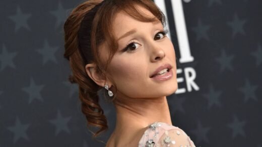 Ariana Grande Holds Back Tears During Final ‘Eternal Sunshine’ Show