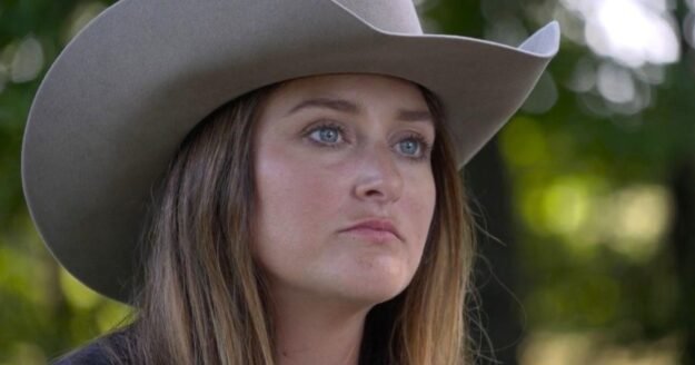 Tracker Dakota Black – CBS News