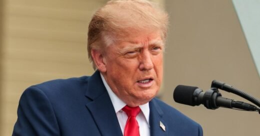 Trump brushes off AI fears: “Whoever wins AI wins”