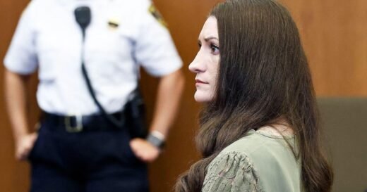 Lindsay Clancy murder trial judge declares mistrial but allows 1-hour stay after jury remains deadlocked