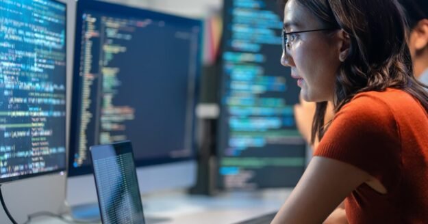 Could AI really take over the internet? Here’s what experts say.