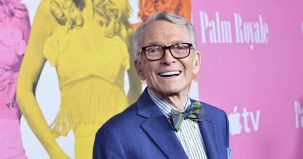Bob Mackie, iconic fashion designer, dies at 87. See photos of legendary stars he dressed.