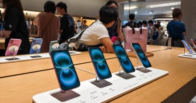 What to know about today’s 1 p.m. Apple tech launch and foldable iPhone