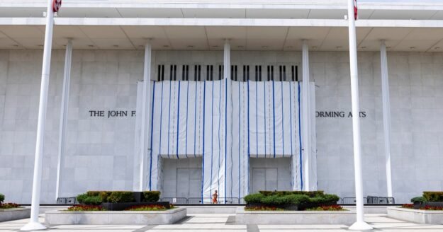 Trump-aligned Kennedy Center board votes to close institution immediately for renovations, source says