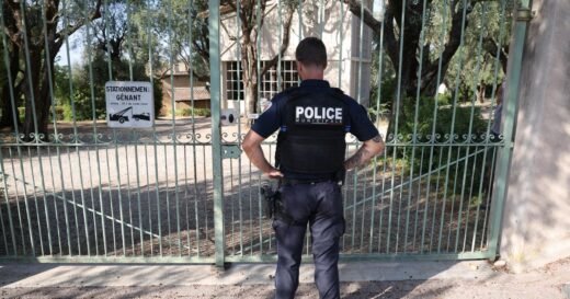 3 works of art stolen from France’s Renoir Museum, local mayor says