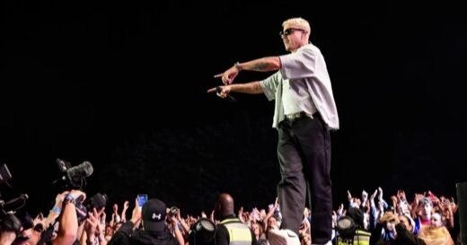  Macklemore kicks off sold out ‘Free Palestine’ tour in Dublin