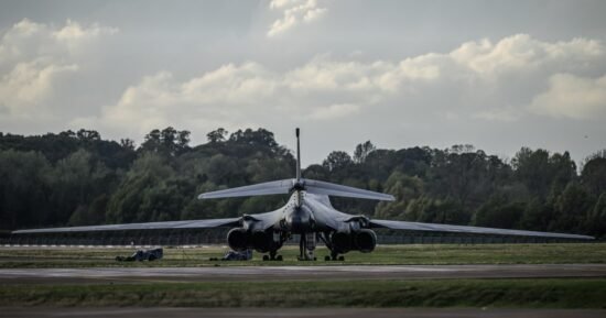 U.S. Air Force removes all bombers from British air base targeted in a suspected terror plot