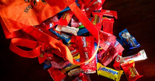 Halloween candy prices jump 8.1% as Americans stock up