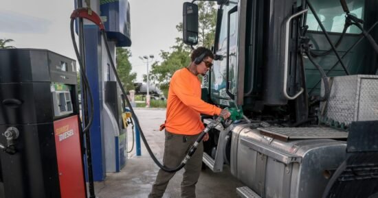 Oil prices hit $105, stocks tumble as Trump weighs Iran strikes