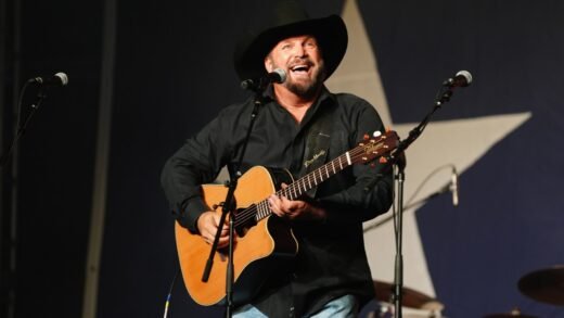 Garth Brooks Returns to Oklahoma for Rowdy Homecoming Concert