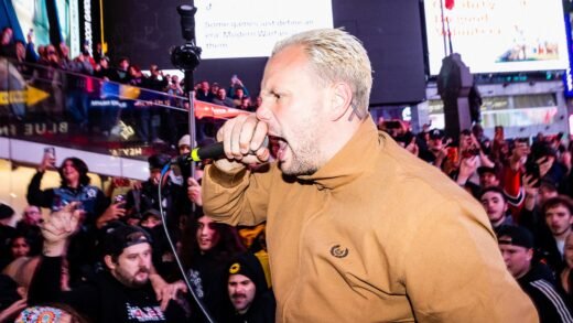 Haywire Cause Chaos in Times Square With Pop-Up Show