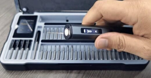 This electric screwdriver uses a camera and AI to figure out what bit you need