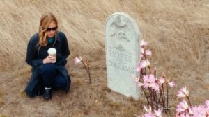 Audrey Hobert Releases Whimsical ‘Phoebe’ Video