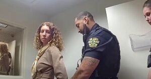 Florida mom arrested at airport for leaving 4 kids home alone during work trip to Vegas, deputies say