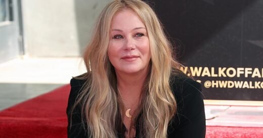 Christina Applegate tells MS community: "I'm still your warrior"
