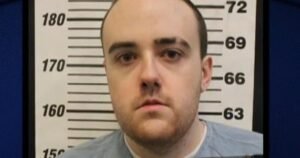 Manhunt underway for escaped murderer in Tennessee