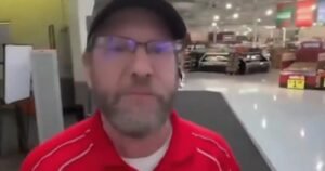An infuriating Apple Pay prank on social media