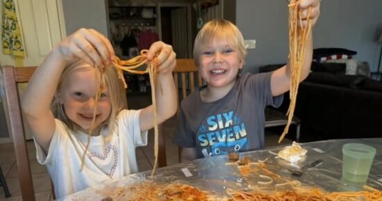 Why "dump dinners" are going viral for solving some of the mess of family dinners