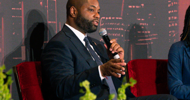 Florida GOP governor candidate Byron Donalds courts skeptic Black voters