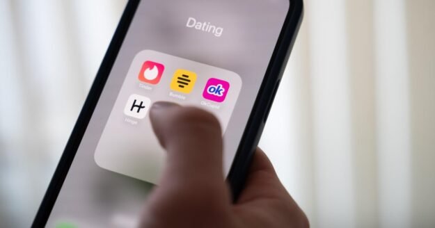 In the cutthroat world of online dating, men use AI to put their best face forward