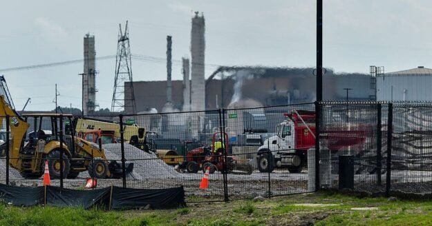 Memphis fails to pass 1-year data center moratorium, instead opting for a shorter-term ban
