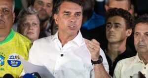 U.S. issuing visas to Brazil’s Flávio Bolsonaro and family after he lost presidential election, official says