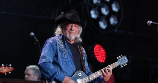 John Anderson, country music Hall of Famer, dies at 71