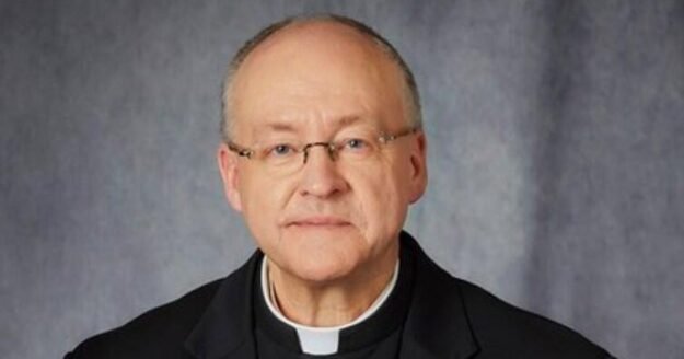 Bishops lament White House meeting that produced photo with Trump, say session was “manipulated” and “exploited”