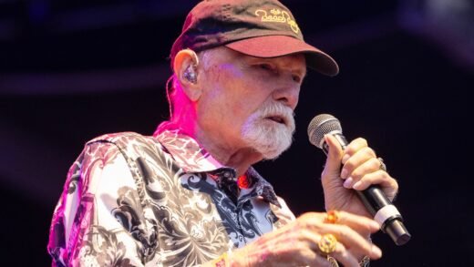Watch Mike Love and Al Jardine Play Historic Beach Boys Shows