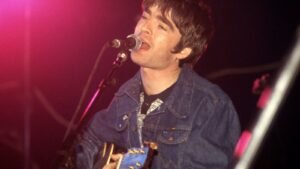 Noel Gallagher’s ‘MTV Unplugged’ Guitar Fetches $300,000 at Auction