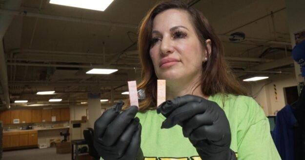 The Detective and the Chewing Gum Sting